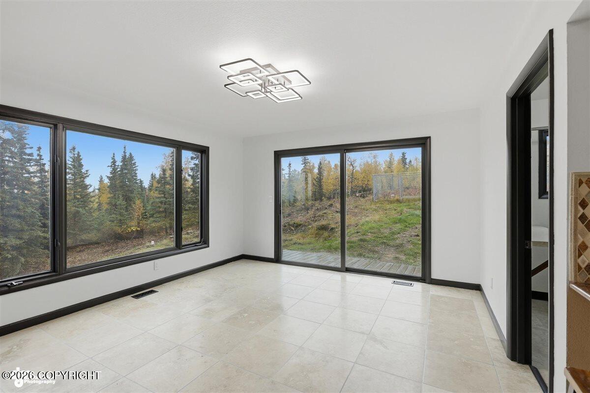 10500 Hillside Drive Property Photo 16