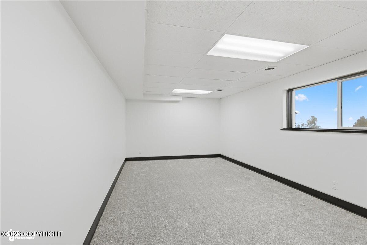10500 Hillside Drive Property Photo 18