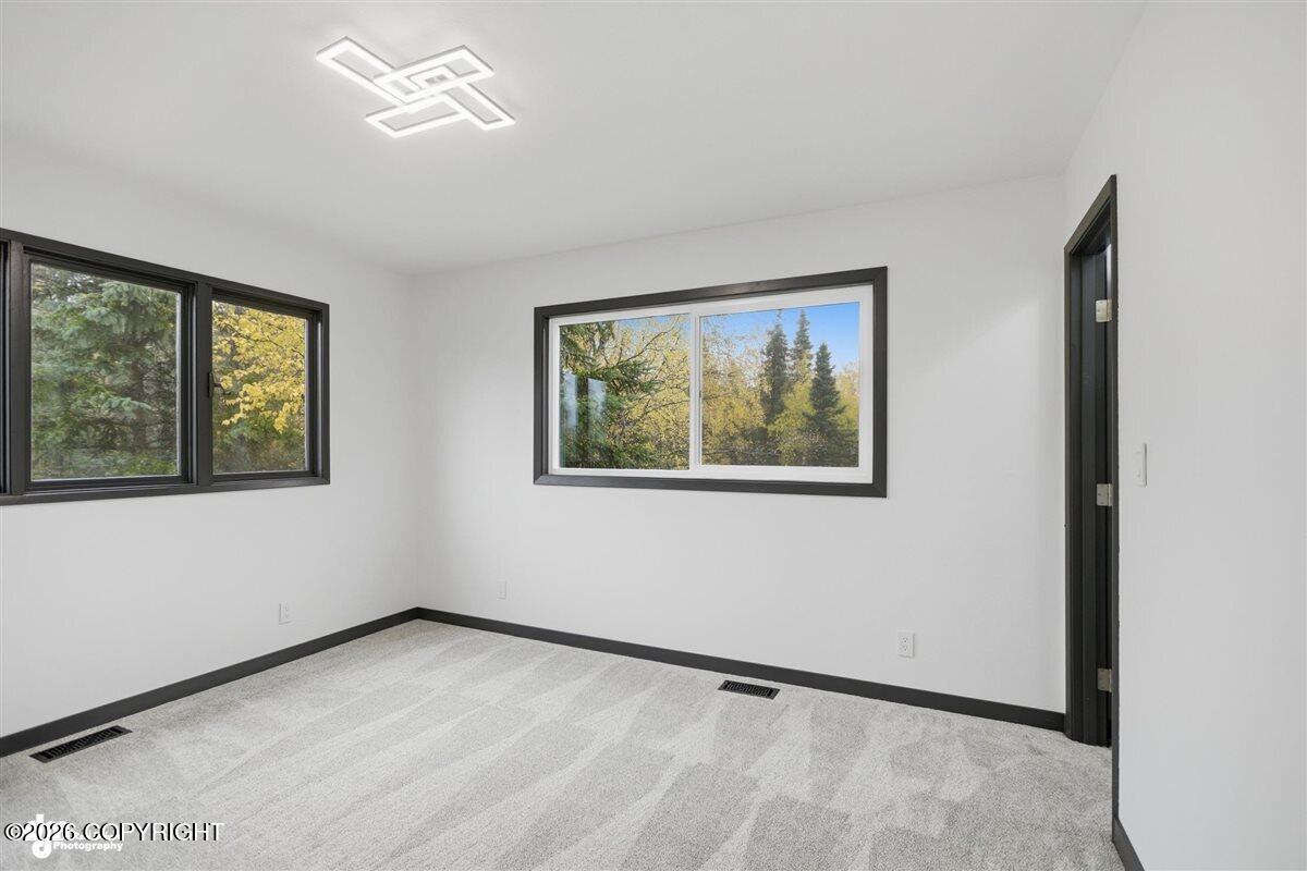 10500 Hillside Drive Property Photo 25