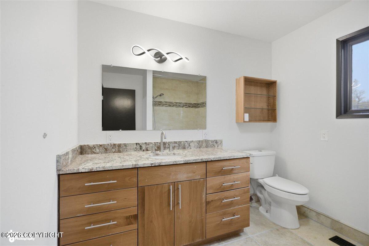 10500 Hillside Drive Property Photo 28
