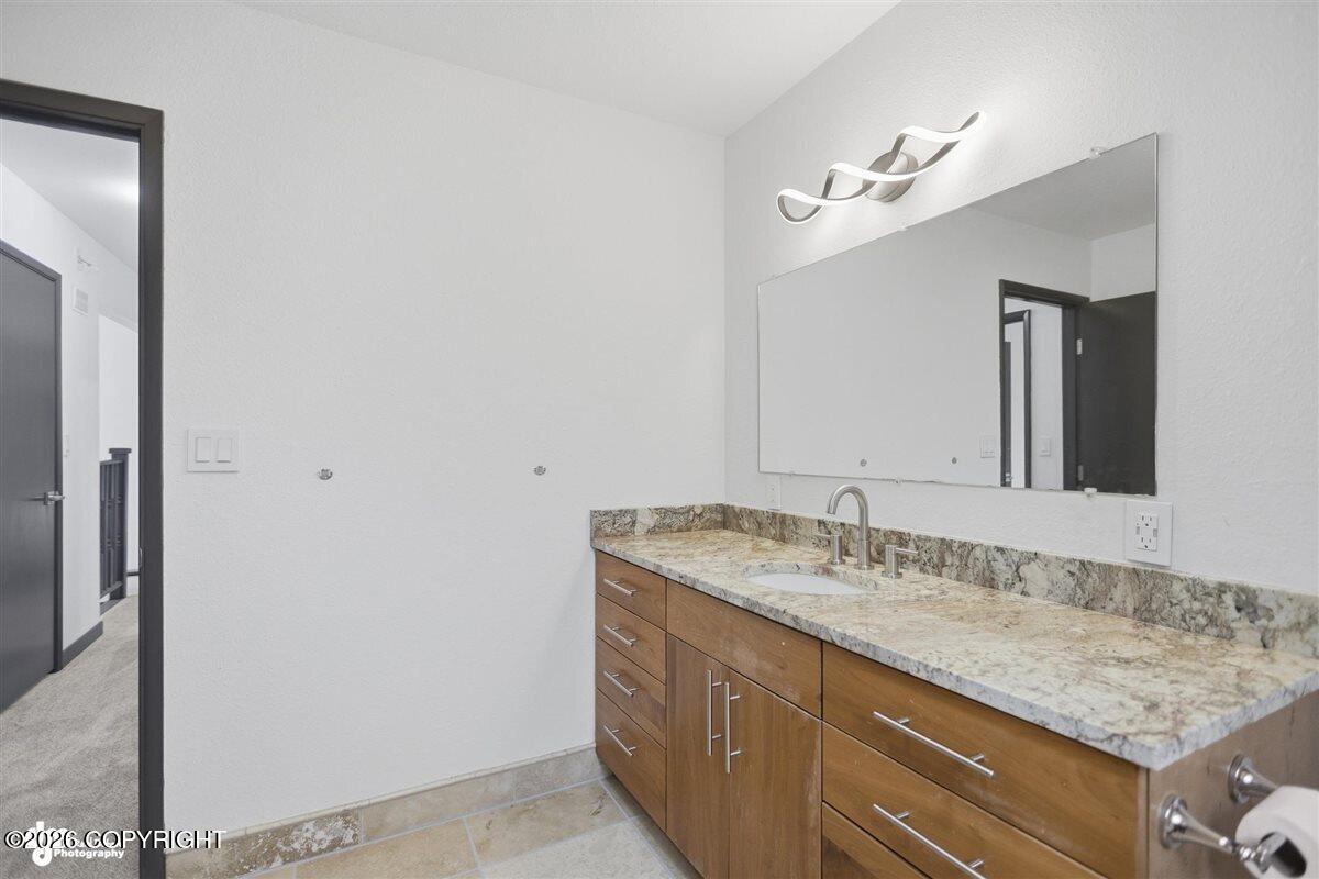 10500 Hillside Drive Property Photo 29