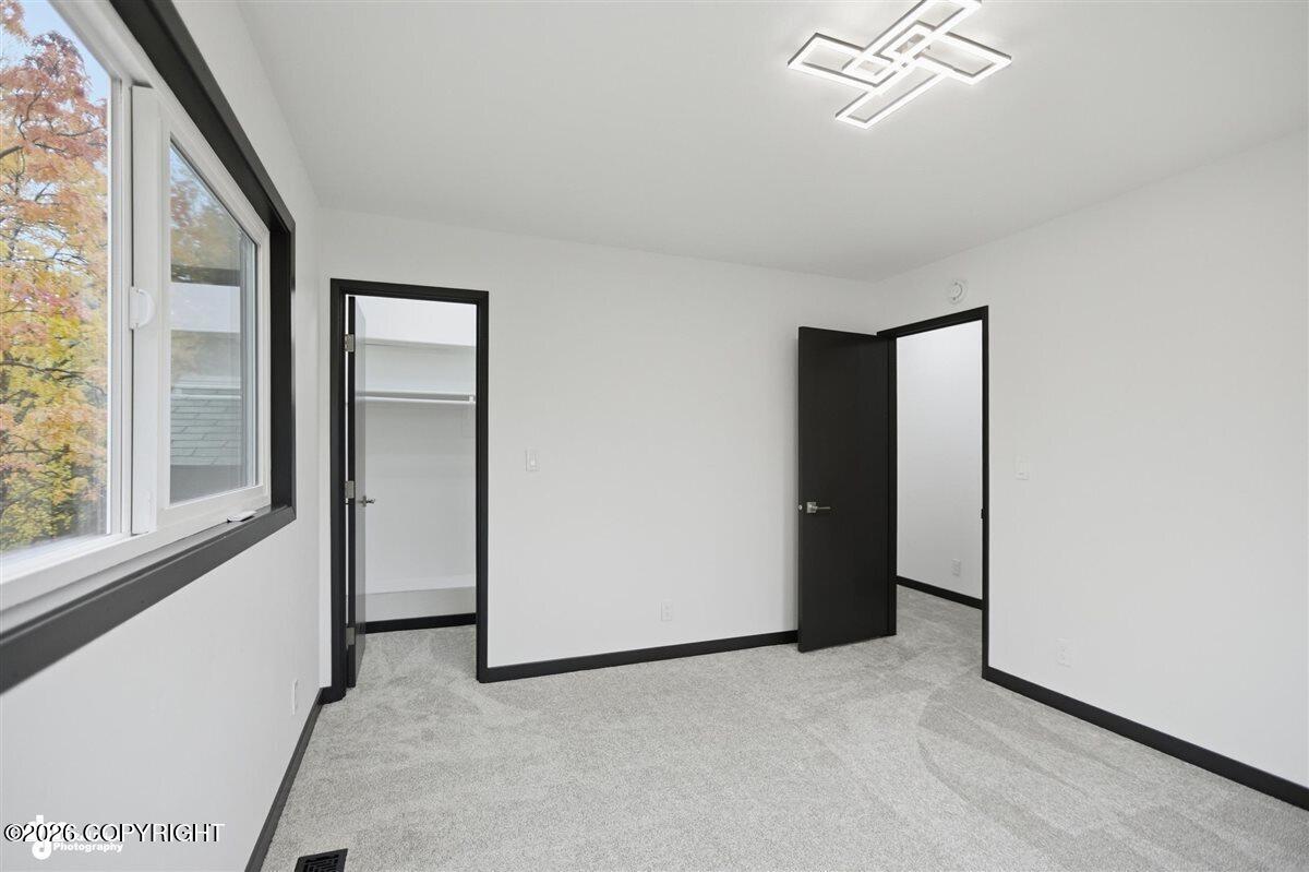 10500 Hillside Drive Property Photo 36