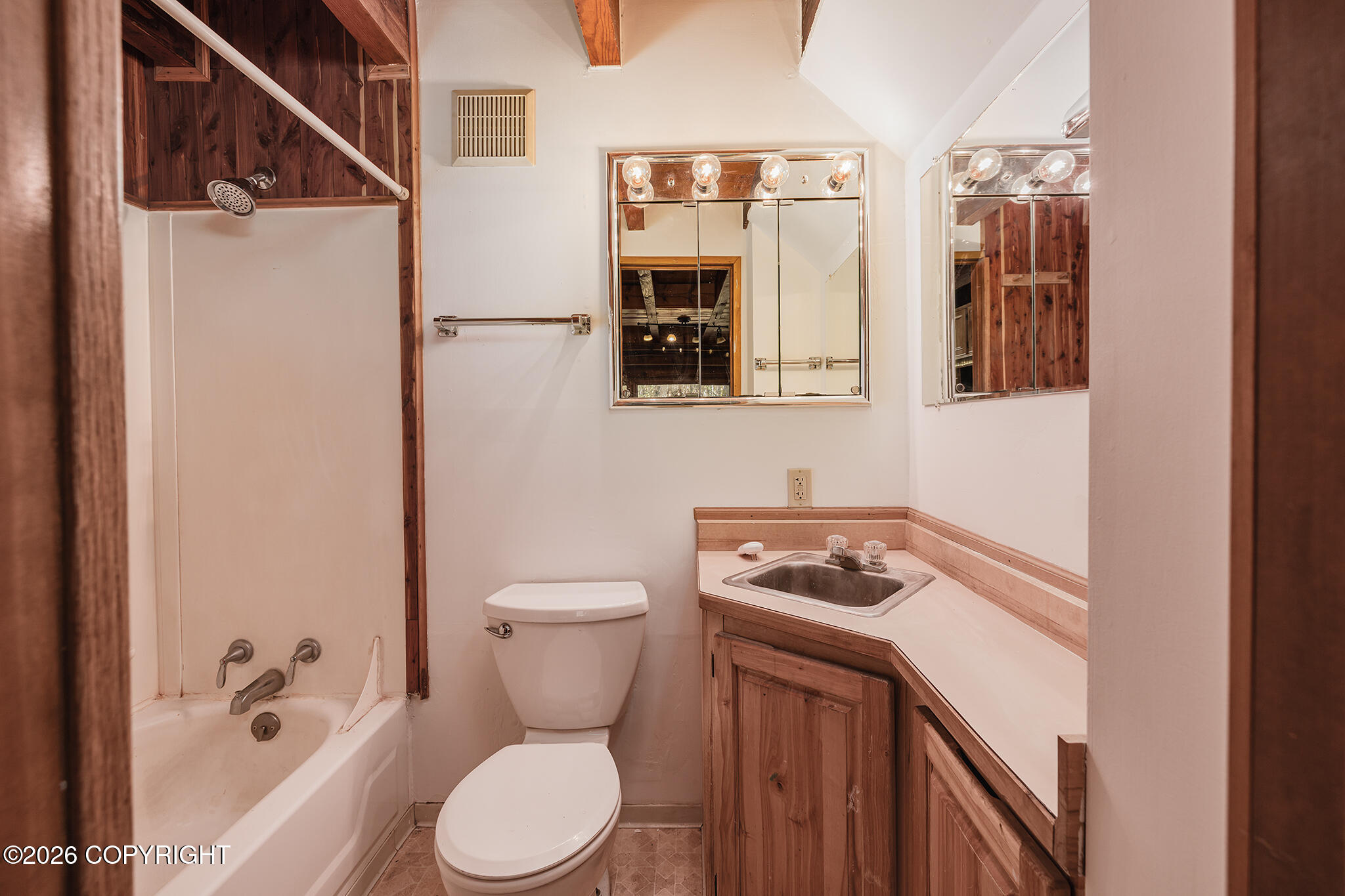19142 W Willow Circle Property Photo 7