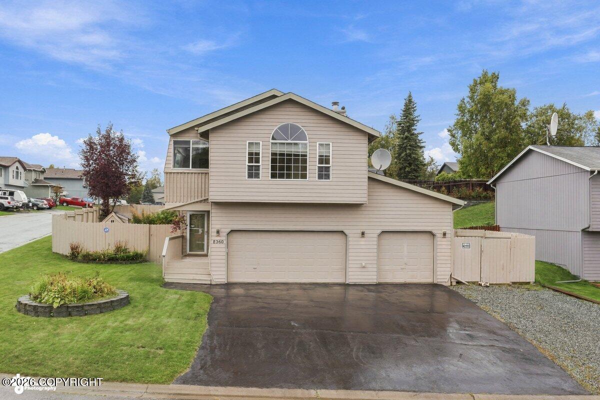 8260 Berry Patch Drive Property Photo 1