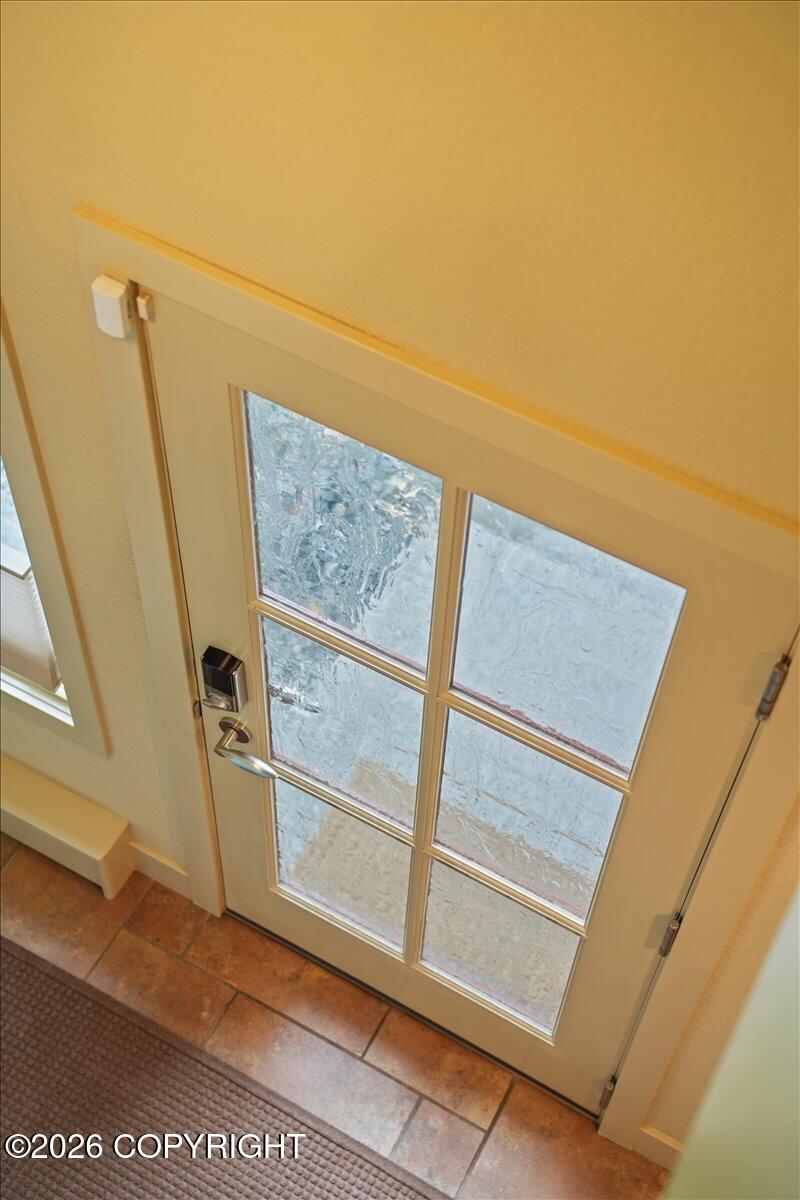 2084 Arlington Drive Property Photo 13