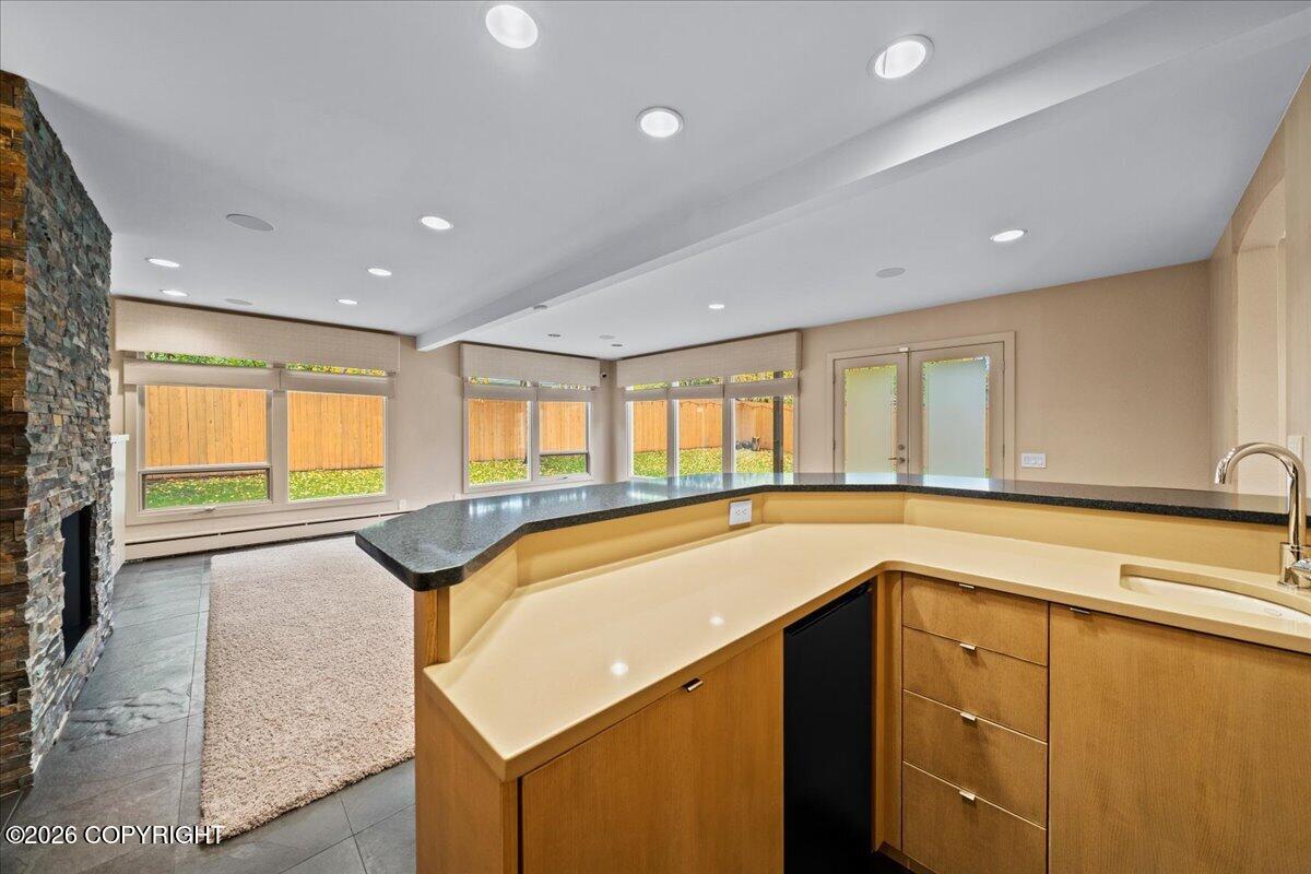 2084 Arlington Drive Property Photo 39