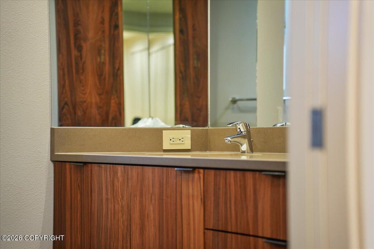 2084 Arlington Drive Property Photo 70