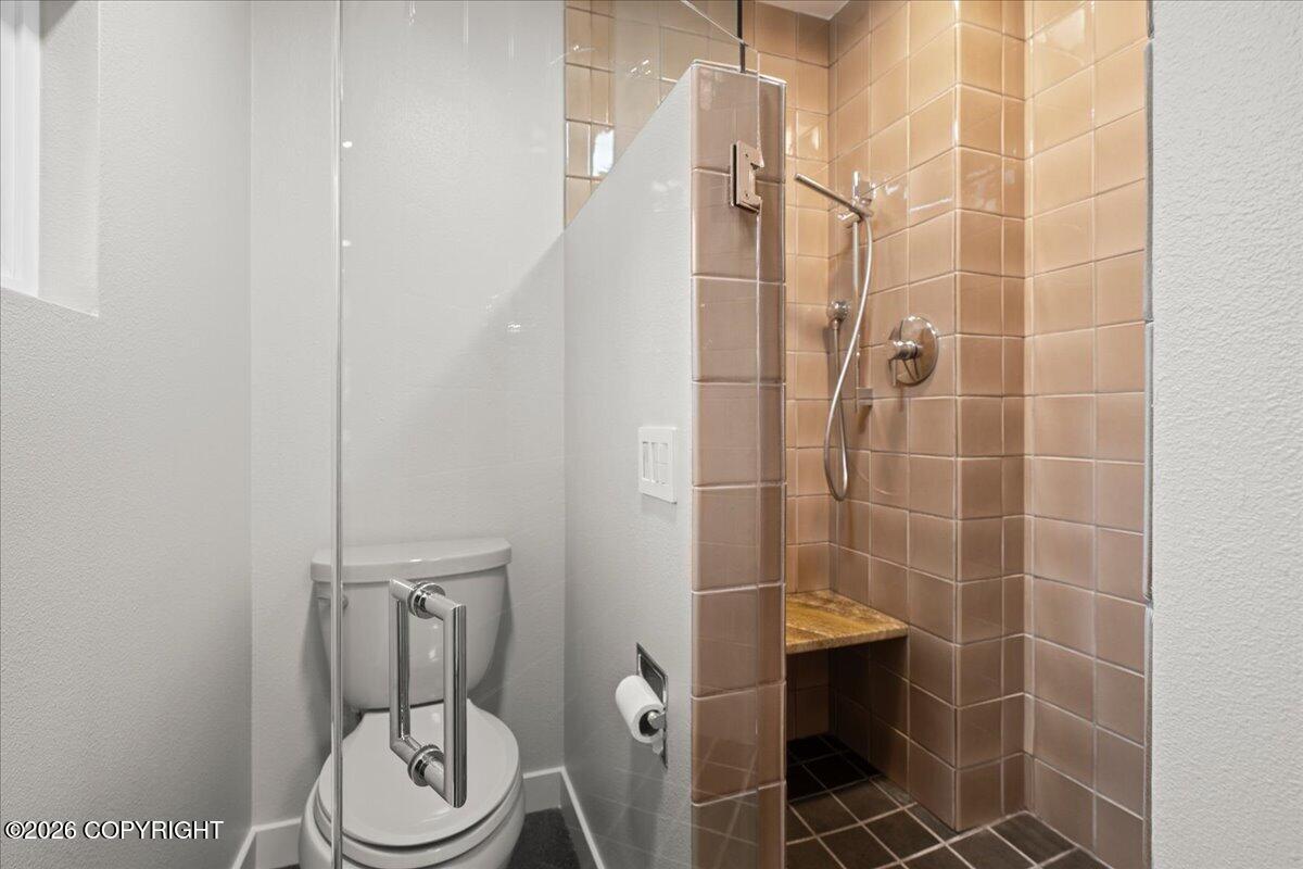 2084 Arlington Drive Property Photo 73