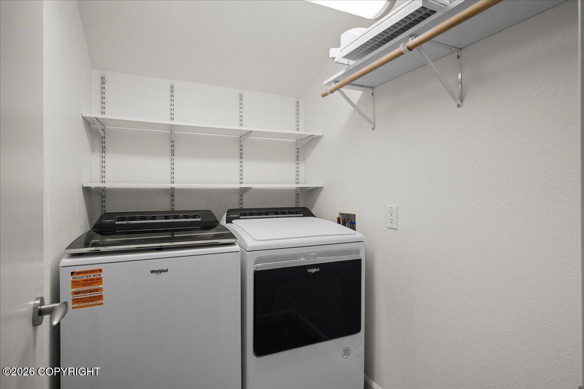 2084 Arlington Drive Property Photo 90
