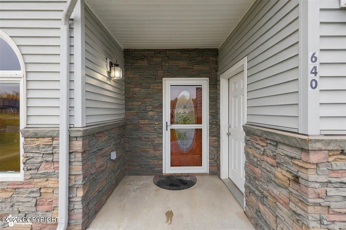 640 E Primrose Circle Property Photo 4