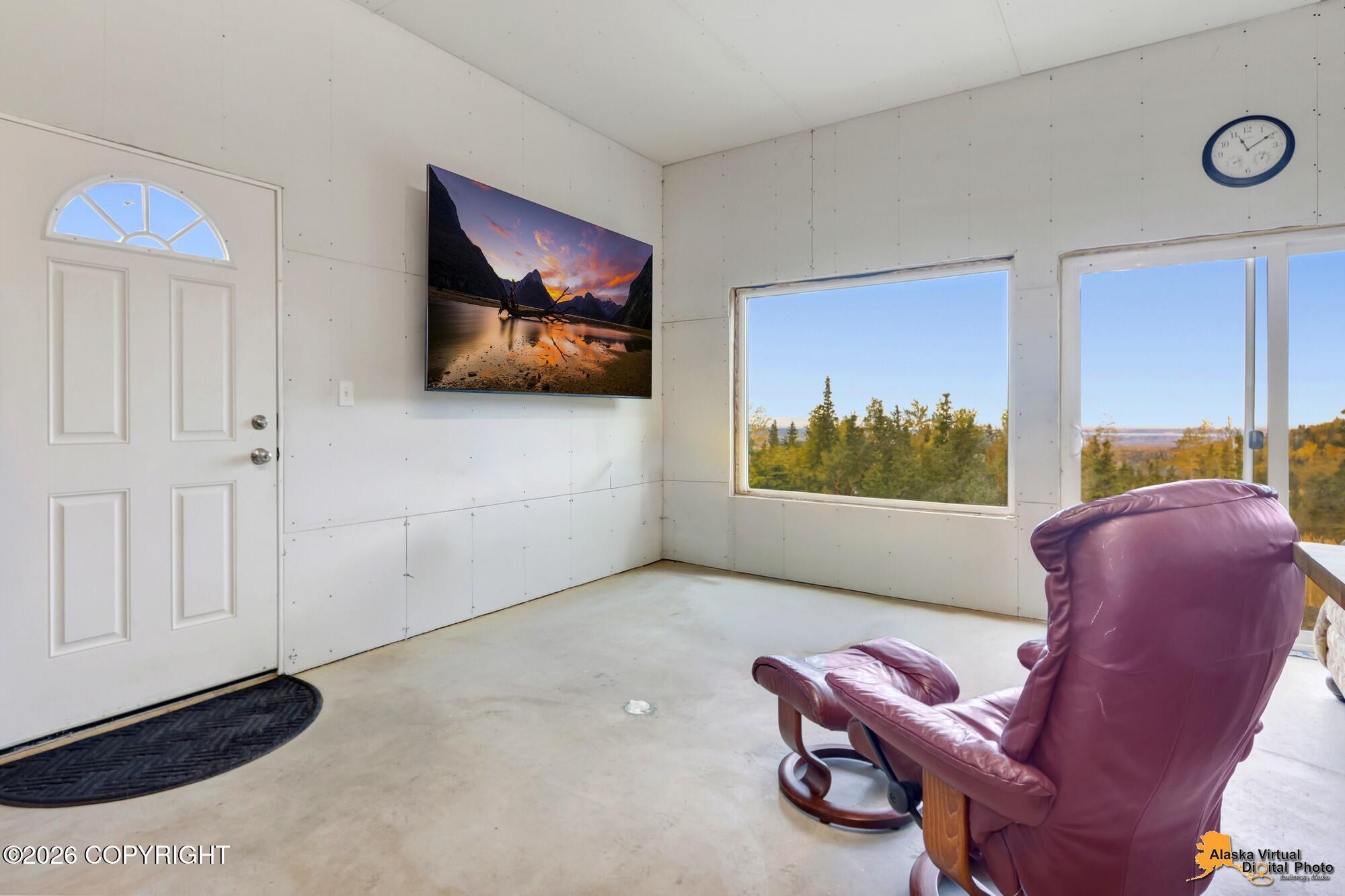 17065 Kings Way Drive Property Photo 6