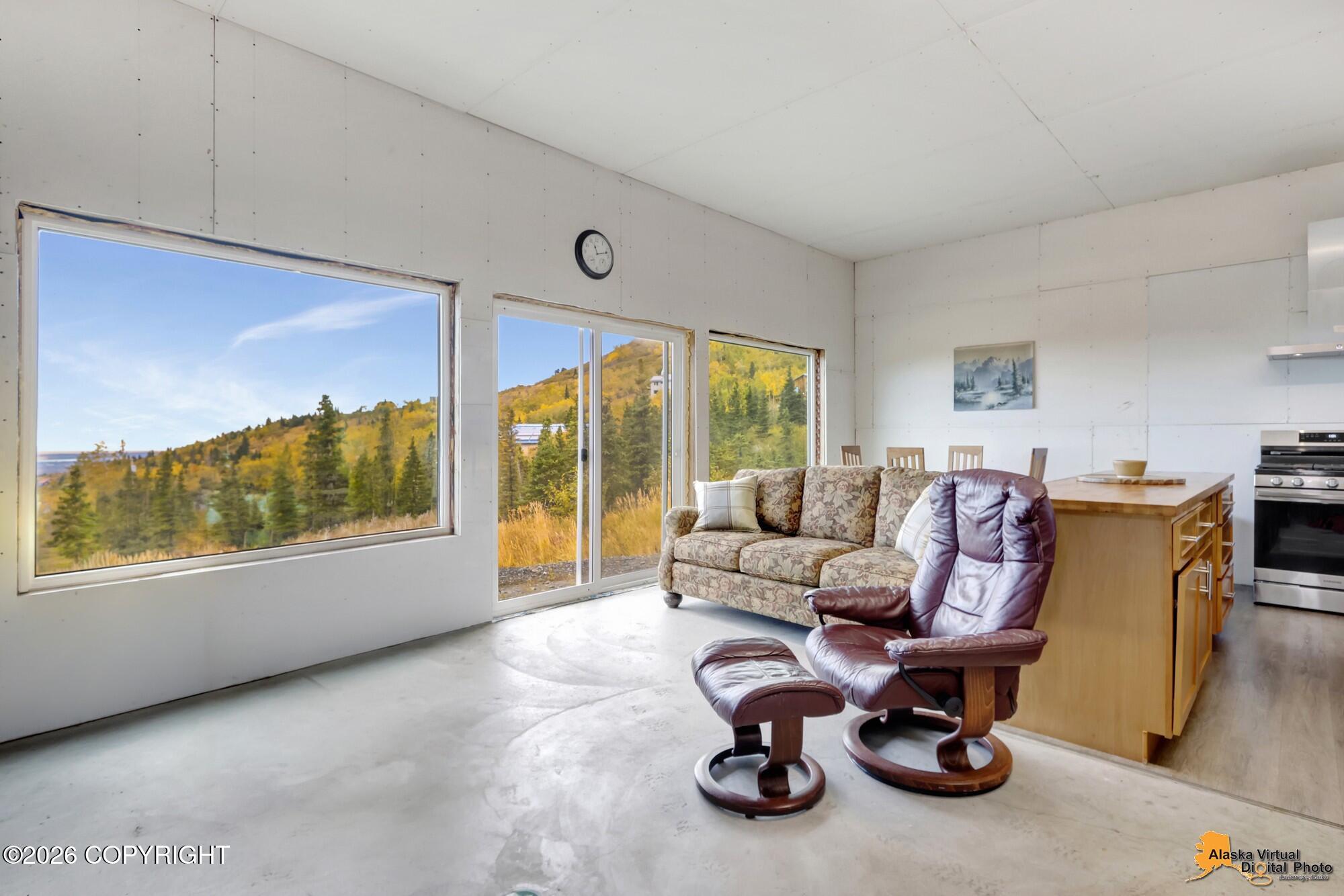 17065 Kings Way Drive Property Photo 7