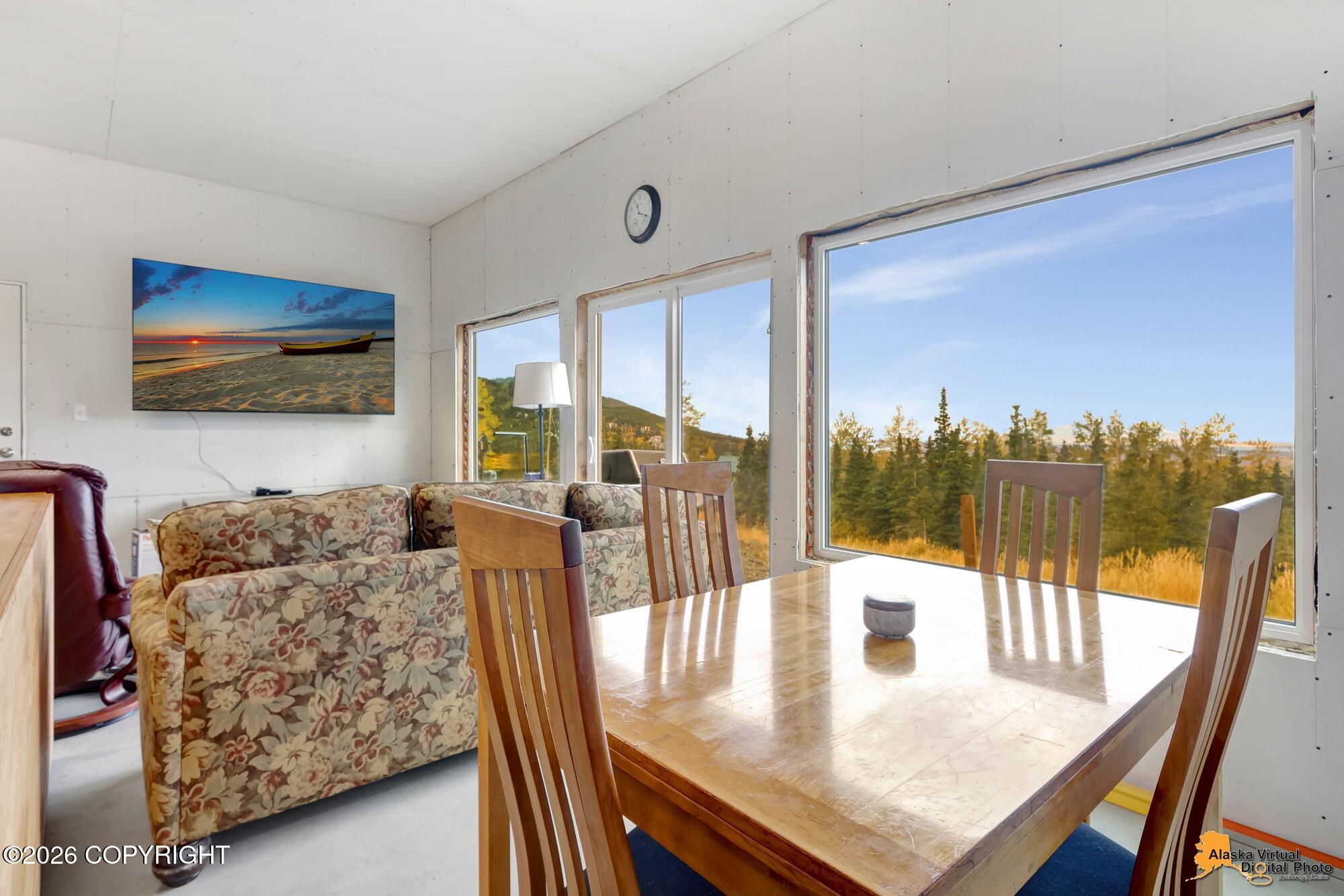 17065 Kings Way Drive Property Photo 9