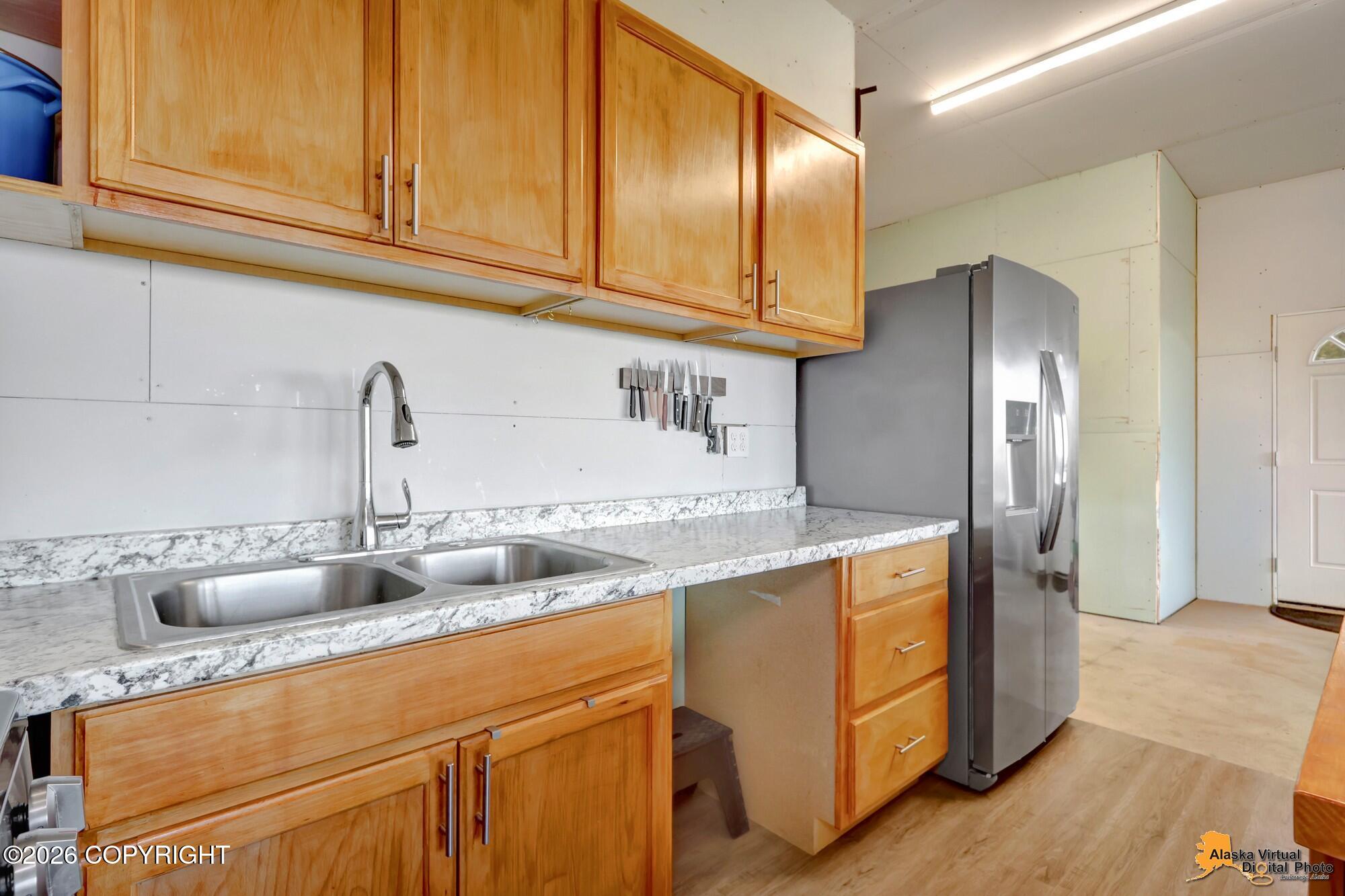 17065 Kings Way Drive Property Photo 14