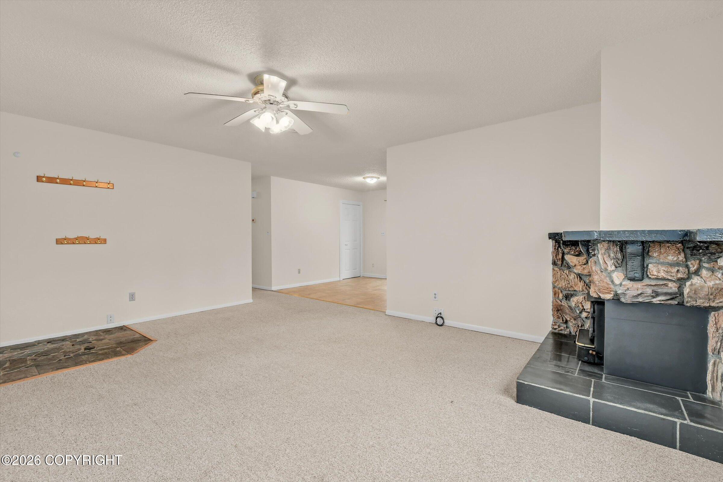 5933 E 22nd Avenue Property Photo 5