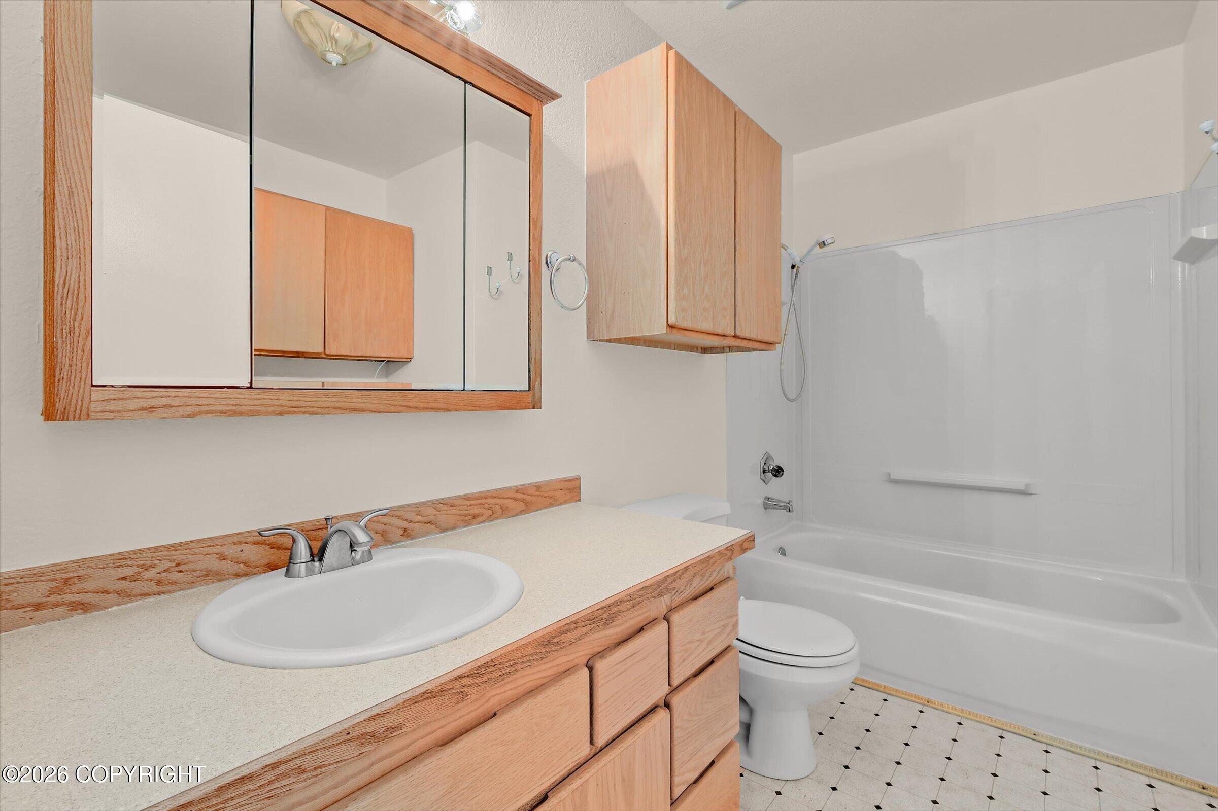 5933 E 22nd Avenue Property Photo 16