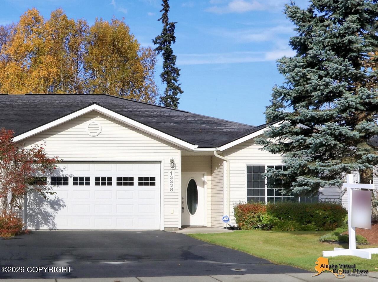 13328 Vasili Drive Property Photo 4