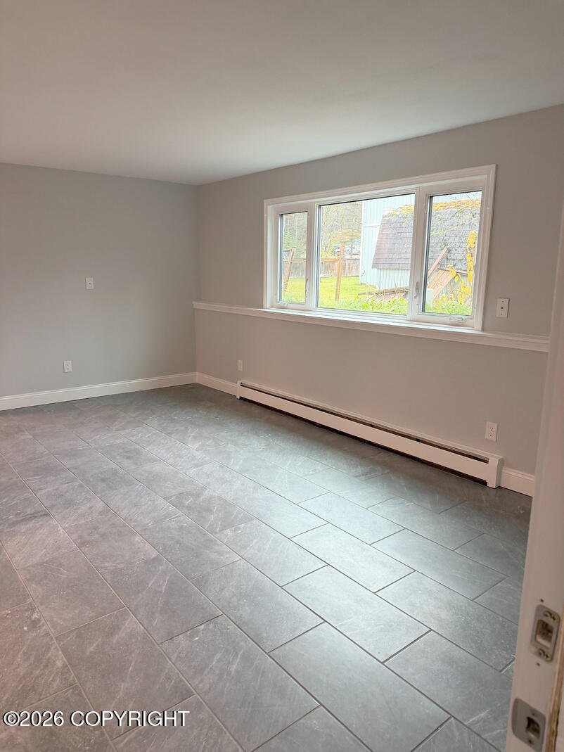 168 Dean Place Property Photo 3