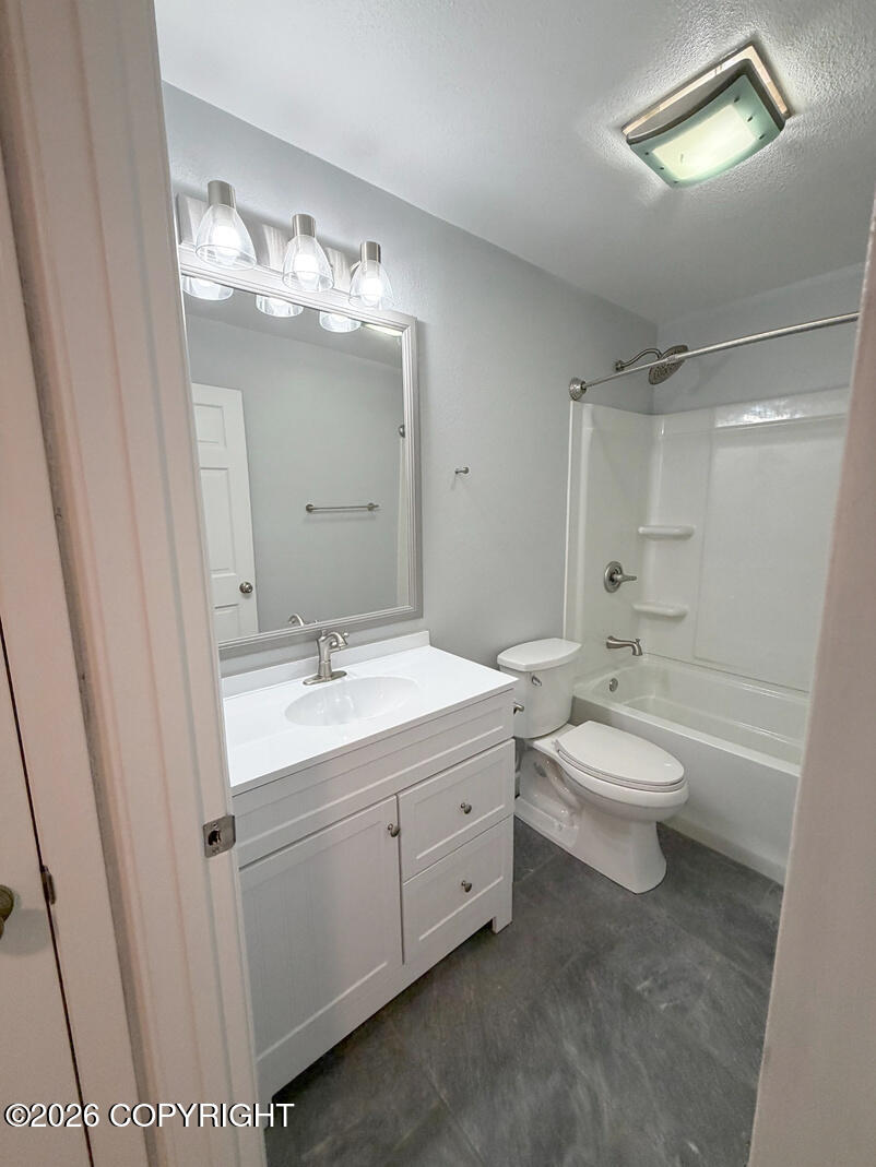 168 Dean Place Property Photo 9