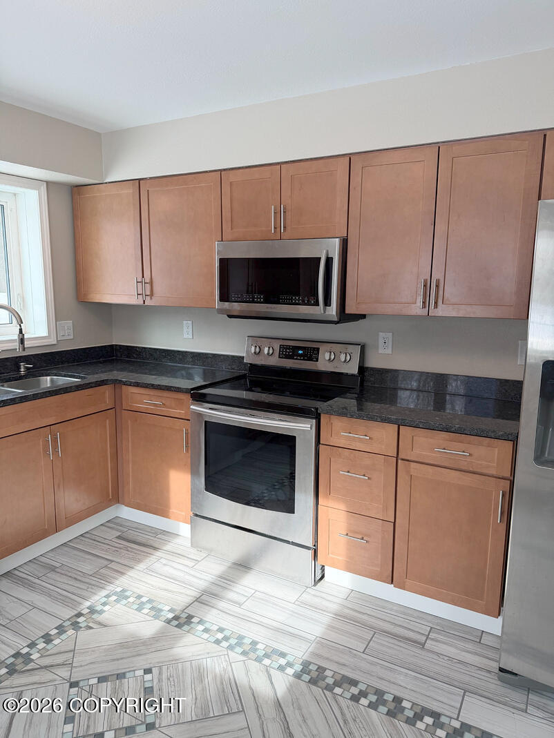 168 Dean Place Property Photo 14