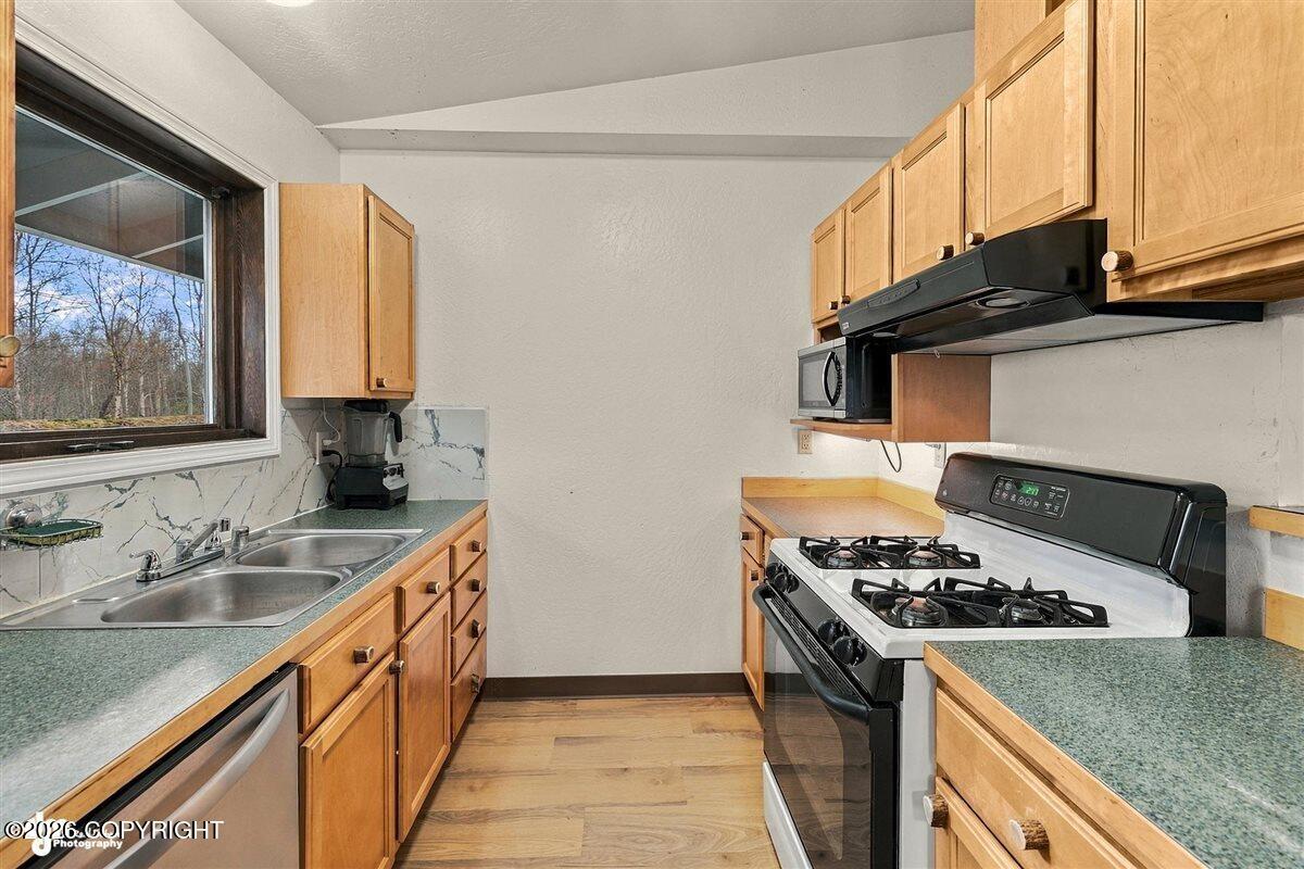 5151 N Wasilla-fishhook Road Property Photo 22