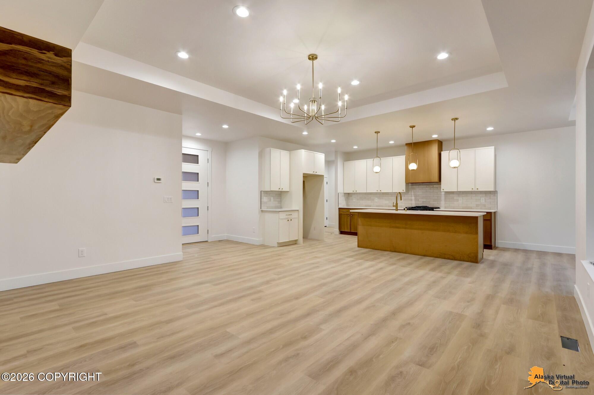 4645 S Viking Road Property Photo 6