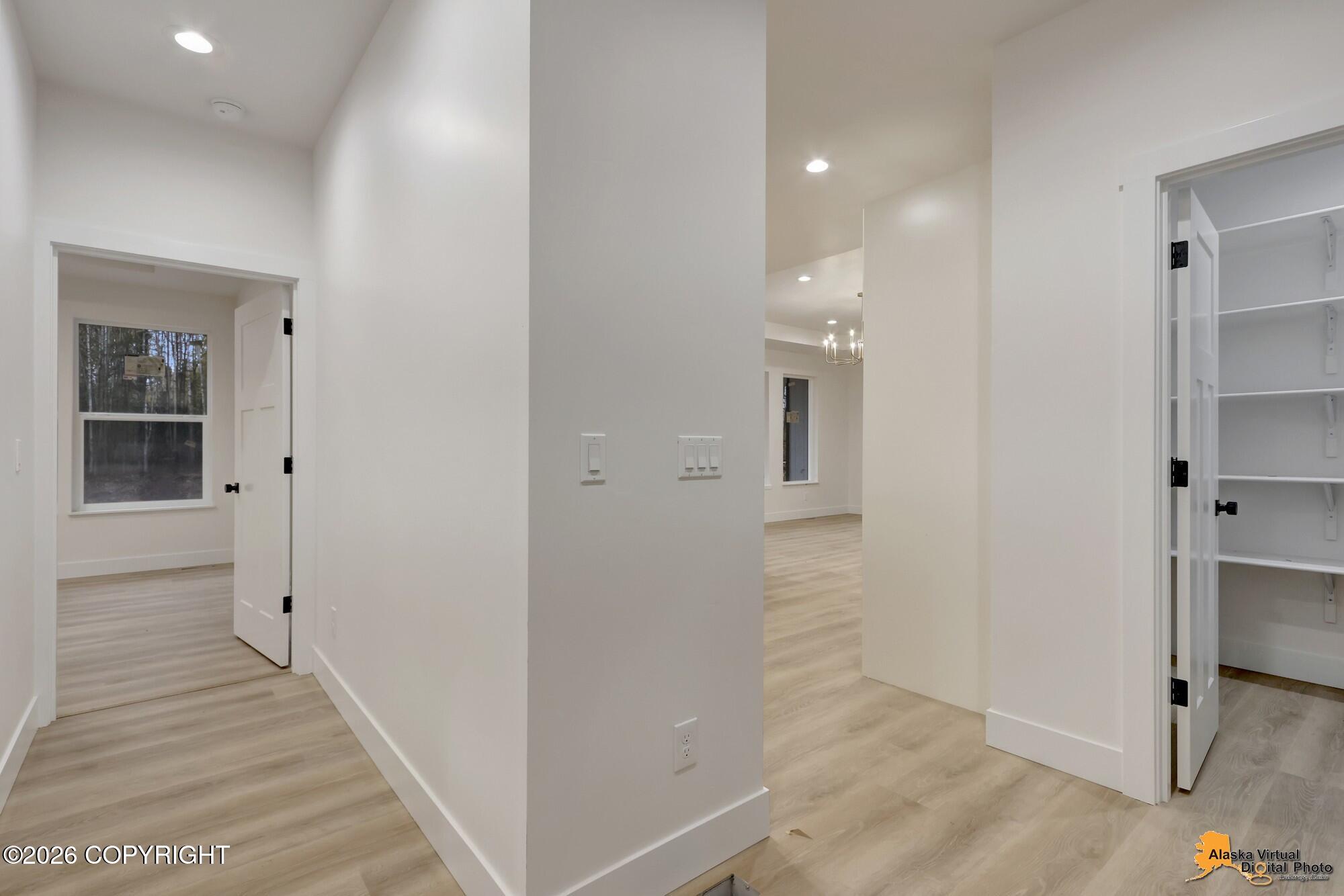4645 S Viking Road Property Photo 18