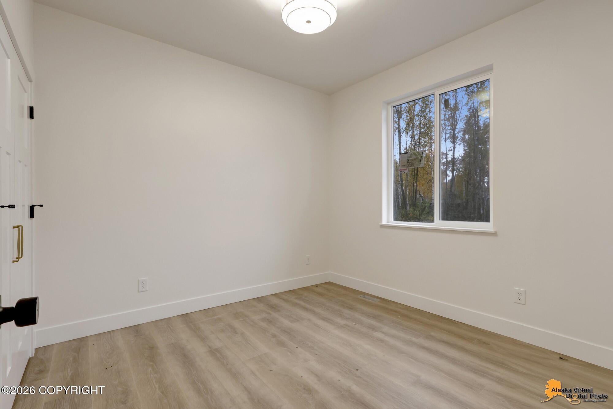 4645 S Viking Road Property Photo 27