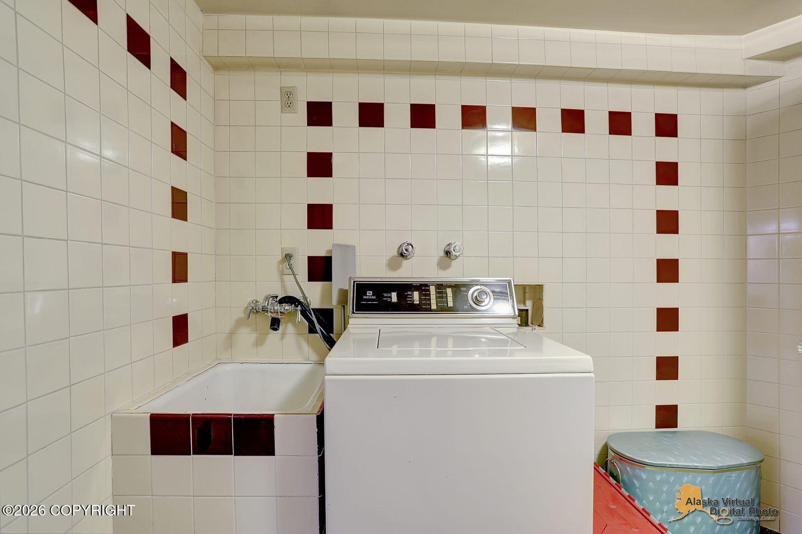 1560 G Street Property Photo 43