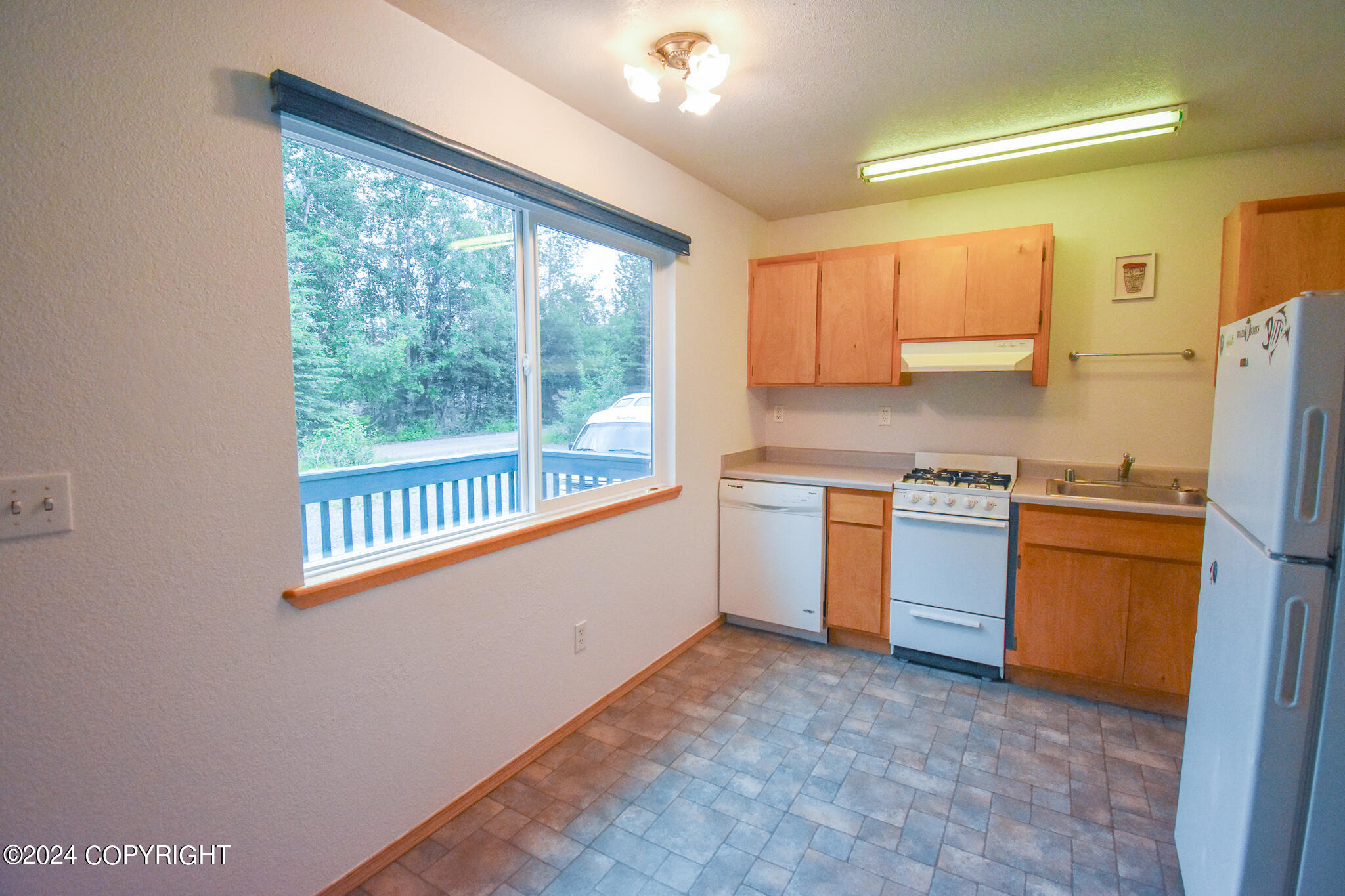 35805 Glory Street Property Photo 5