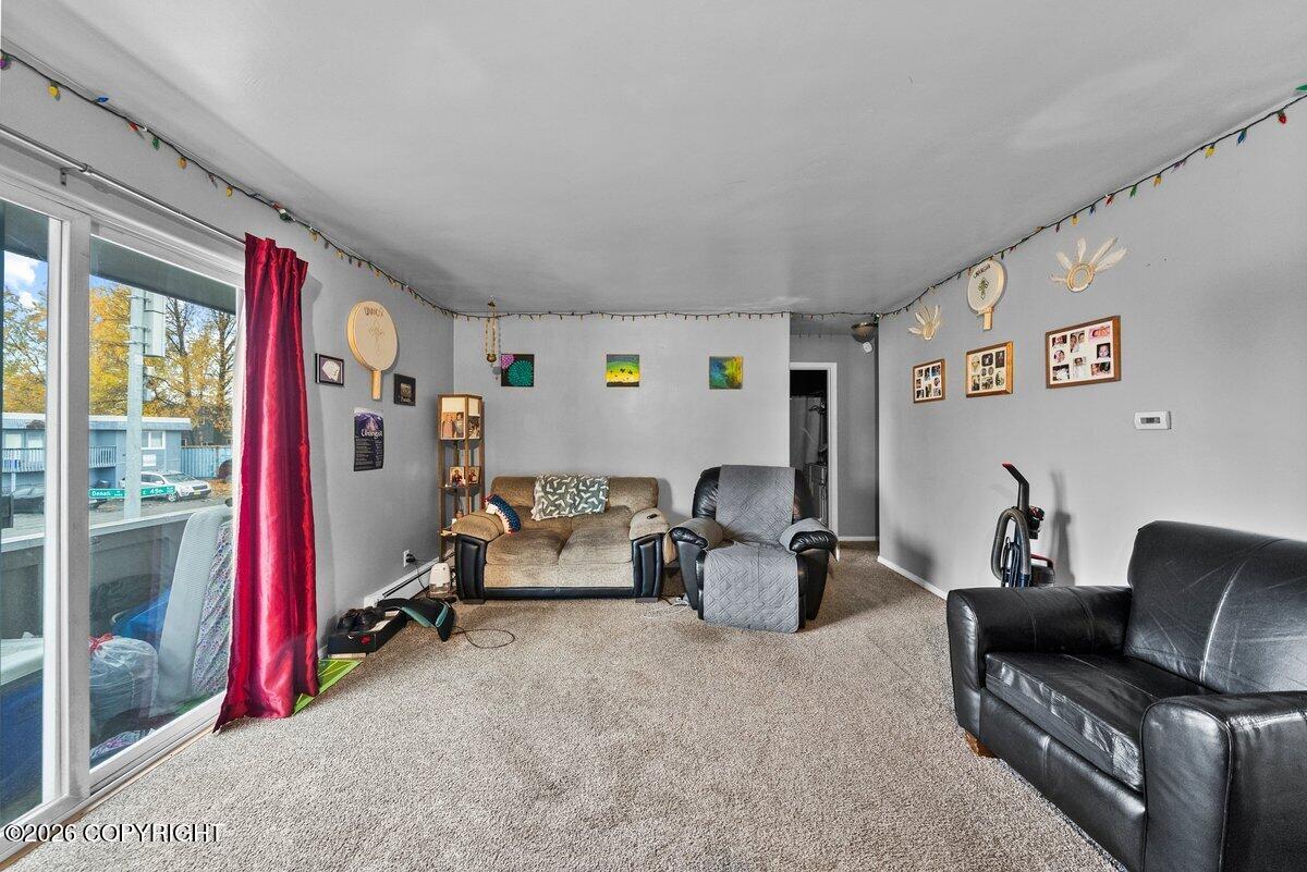 340 E 45th Avenue Property Photo 8