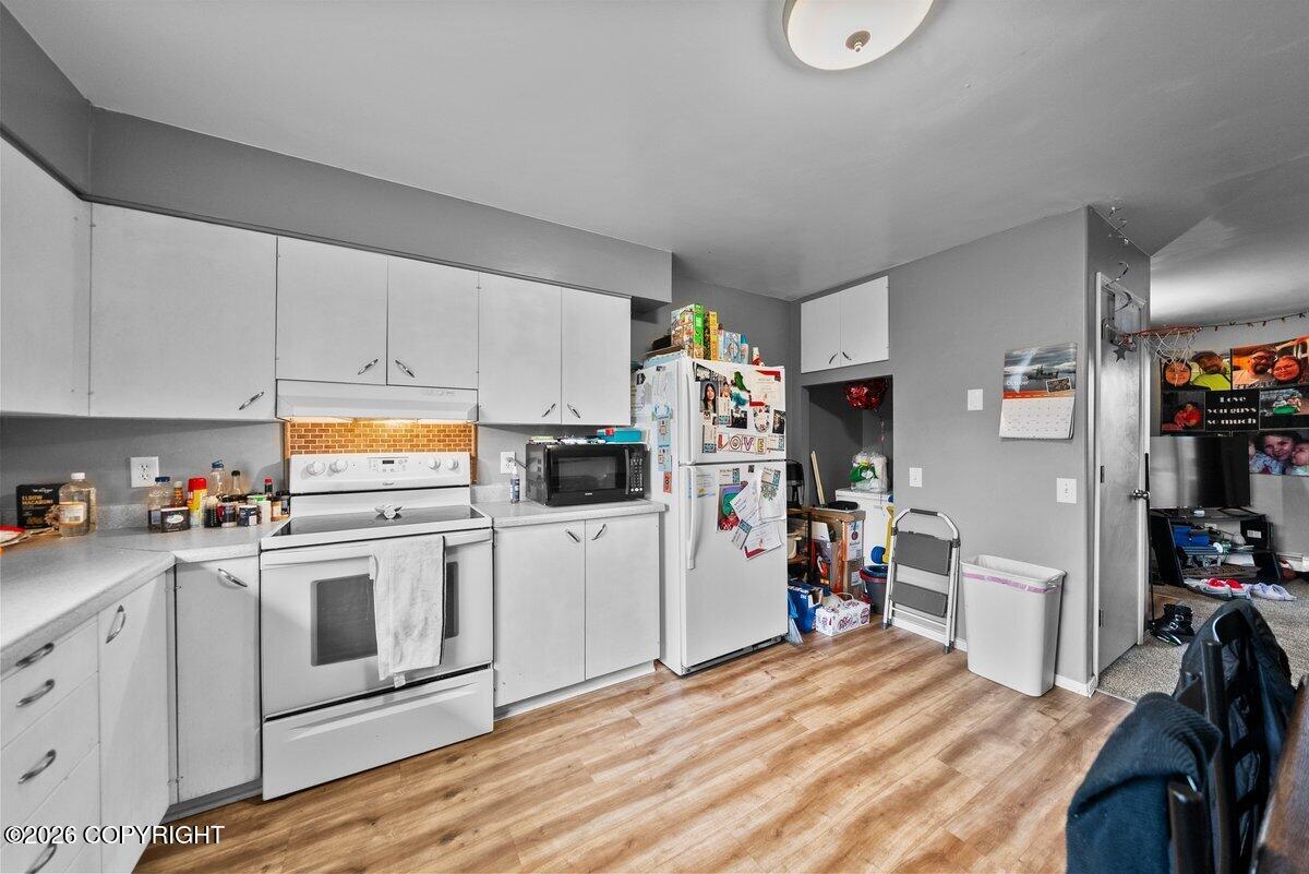 340 E 45th Avenue Property Photo 10