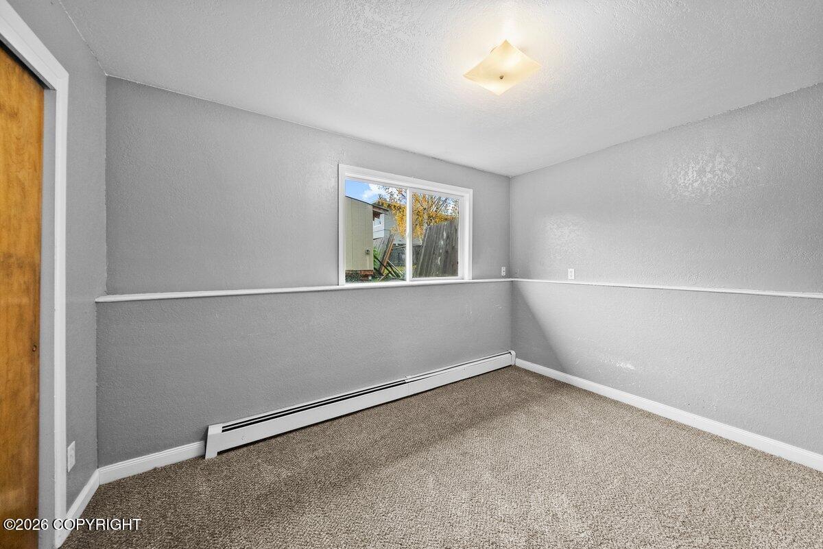 340 E 45th Avenue Property Photo 26