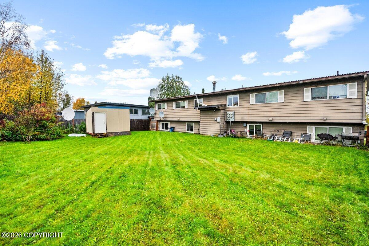 340 E 45th Avenue Property Photo 33