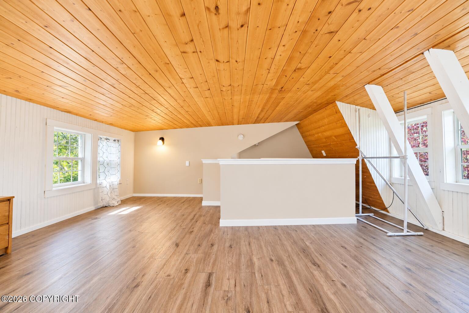 3993 Pennock Street Property Photo 14