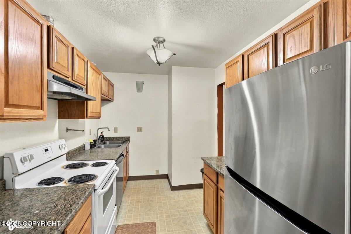 1930 E 72nd Avenue Property Photo 41