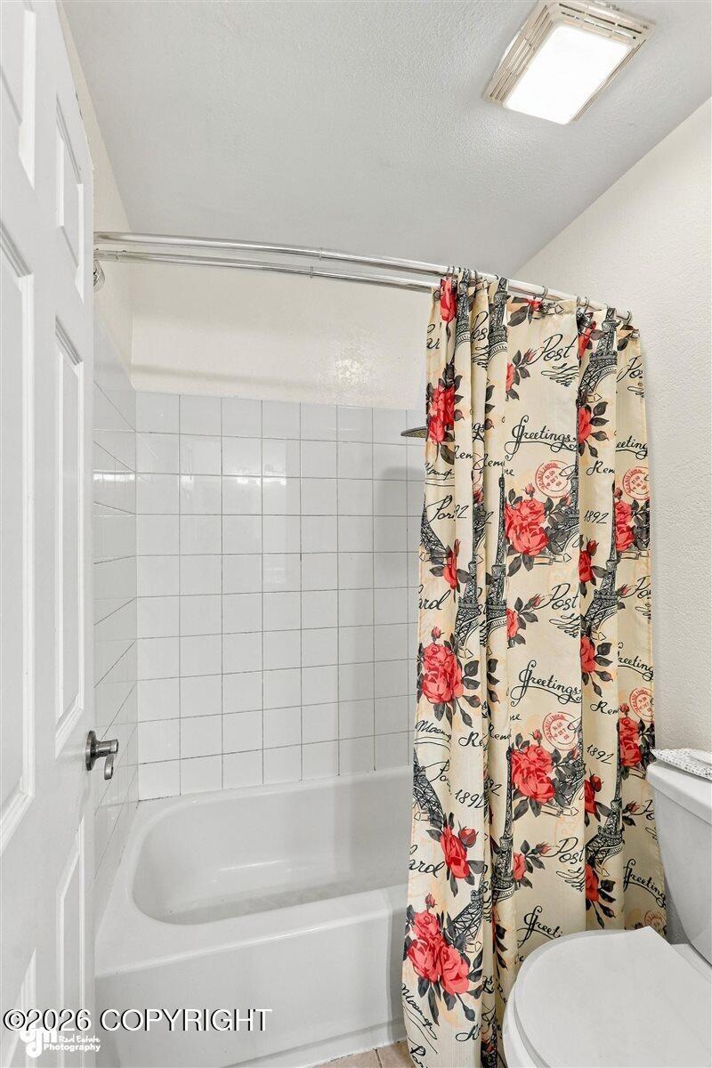 1930 E 72nd Avenue Property Photo 55