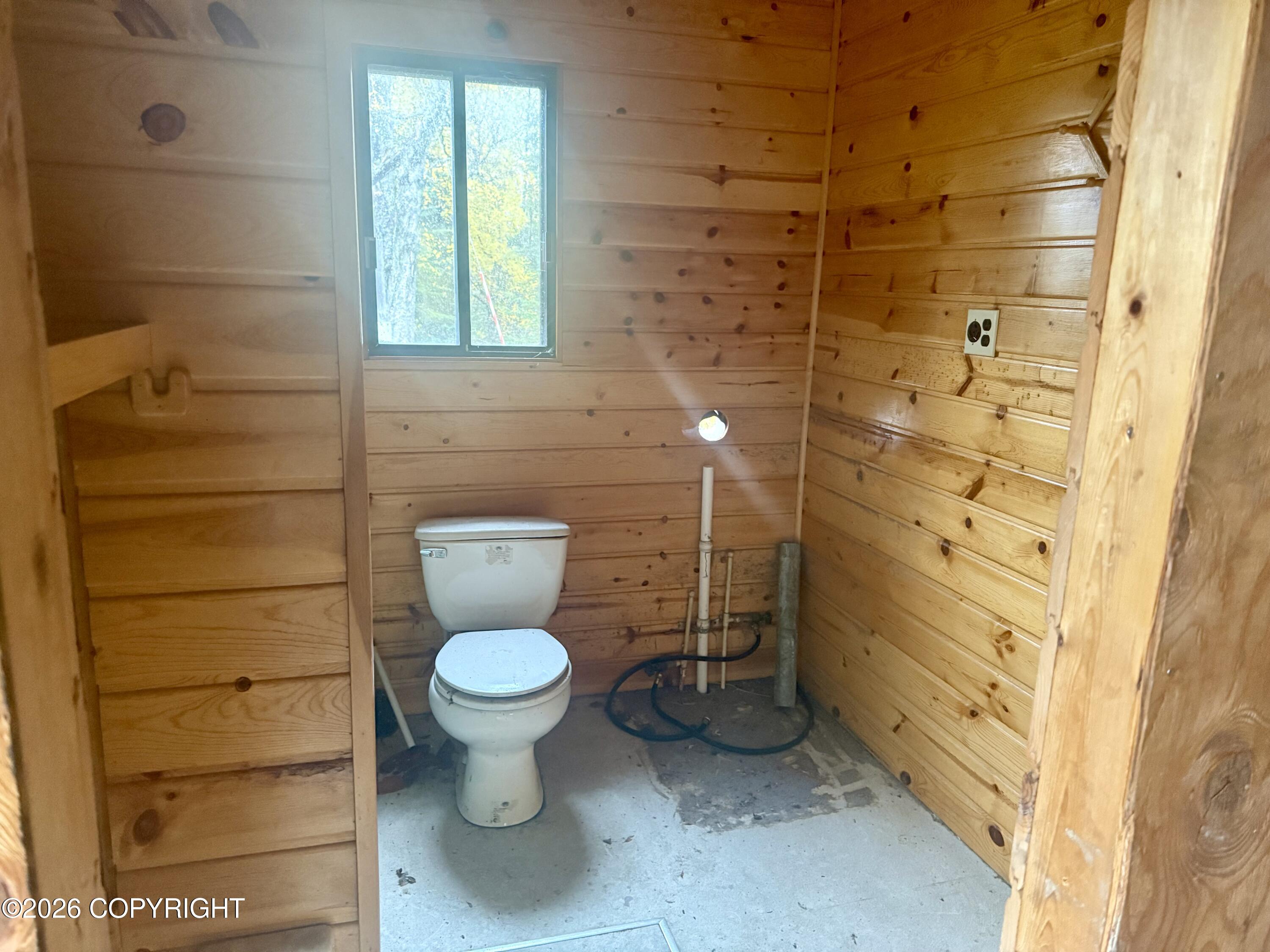 16924 Brody Road Property Photo 6