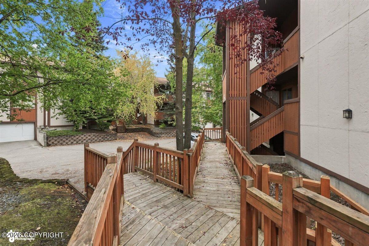 7242 Foxridge Circle #10e Property Photo 2