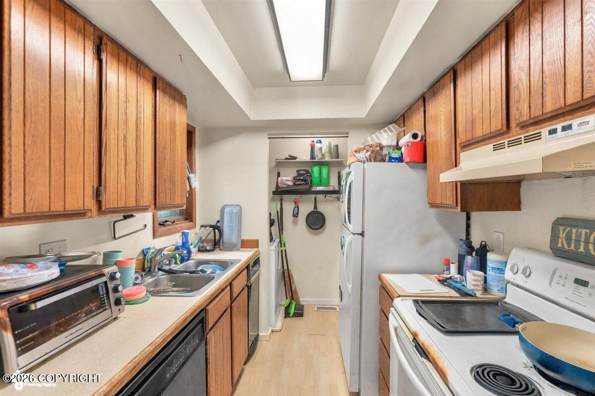 7242 Foxridge Circle #10e Property Photo 10