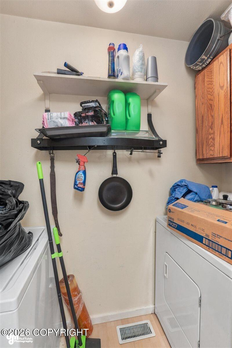 7242 Foxridge Circle #10e Property Photo 17
