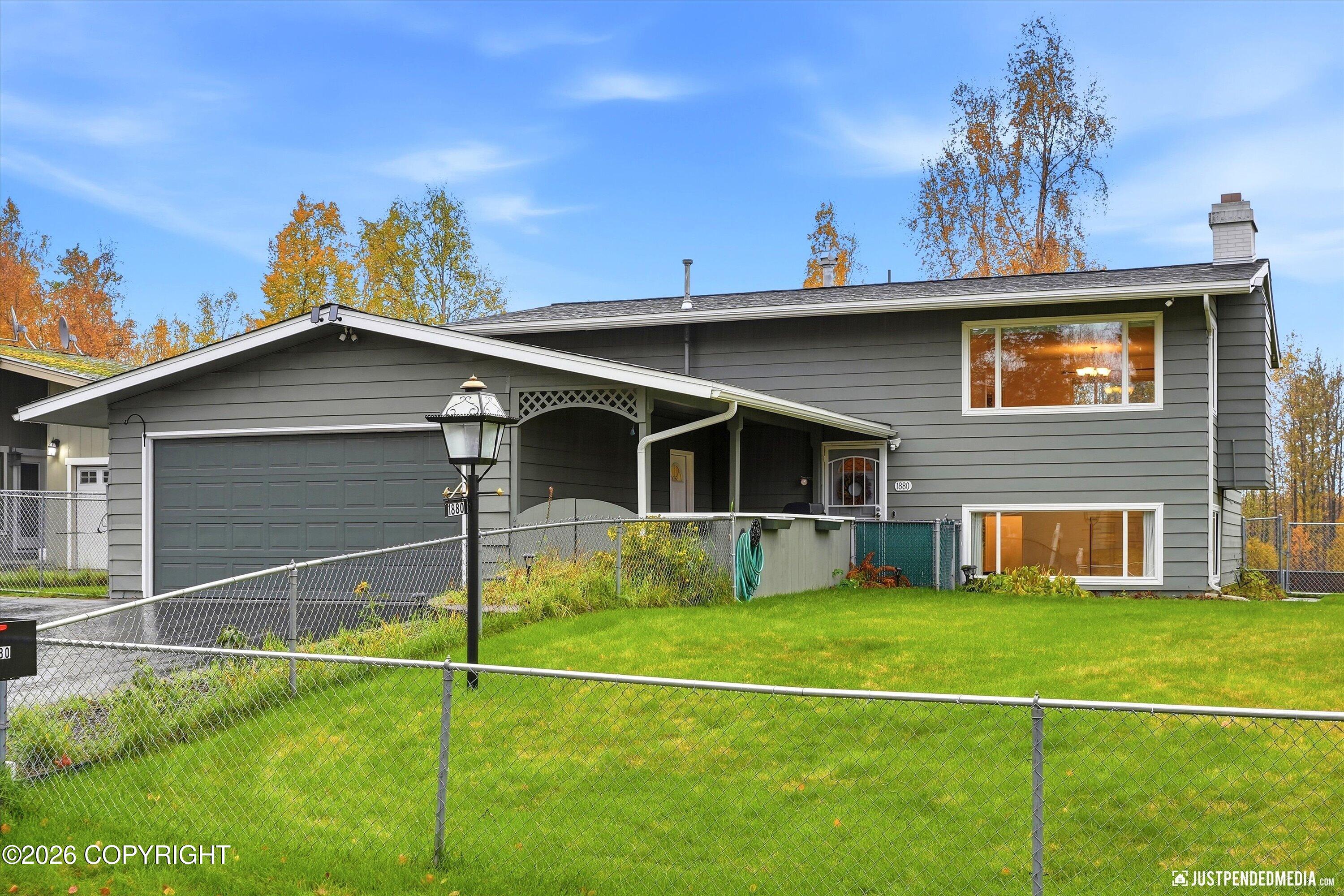 1880 Otter Street Property Photo 1