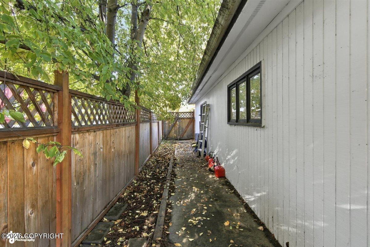3104 W 30th Avenue Property Photo 36