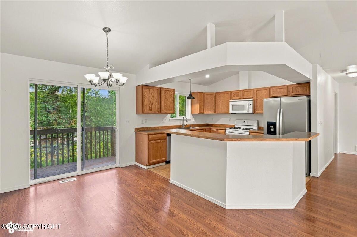 6921 W Gruening Place Property Photo 7