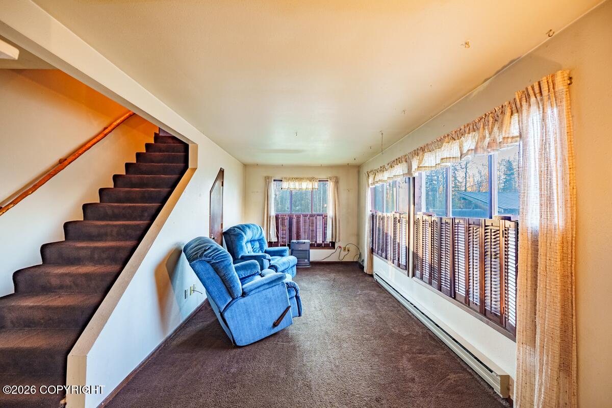 22982 W Tuxedo Avenue Property Photo 6
