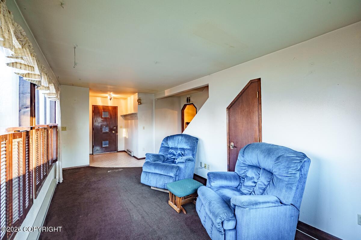 22982 W Tuxedo Avenue Property Photo 7