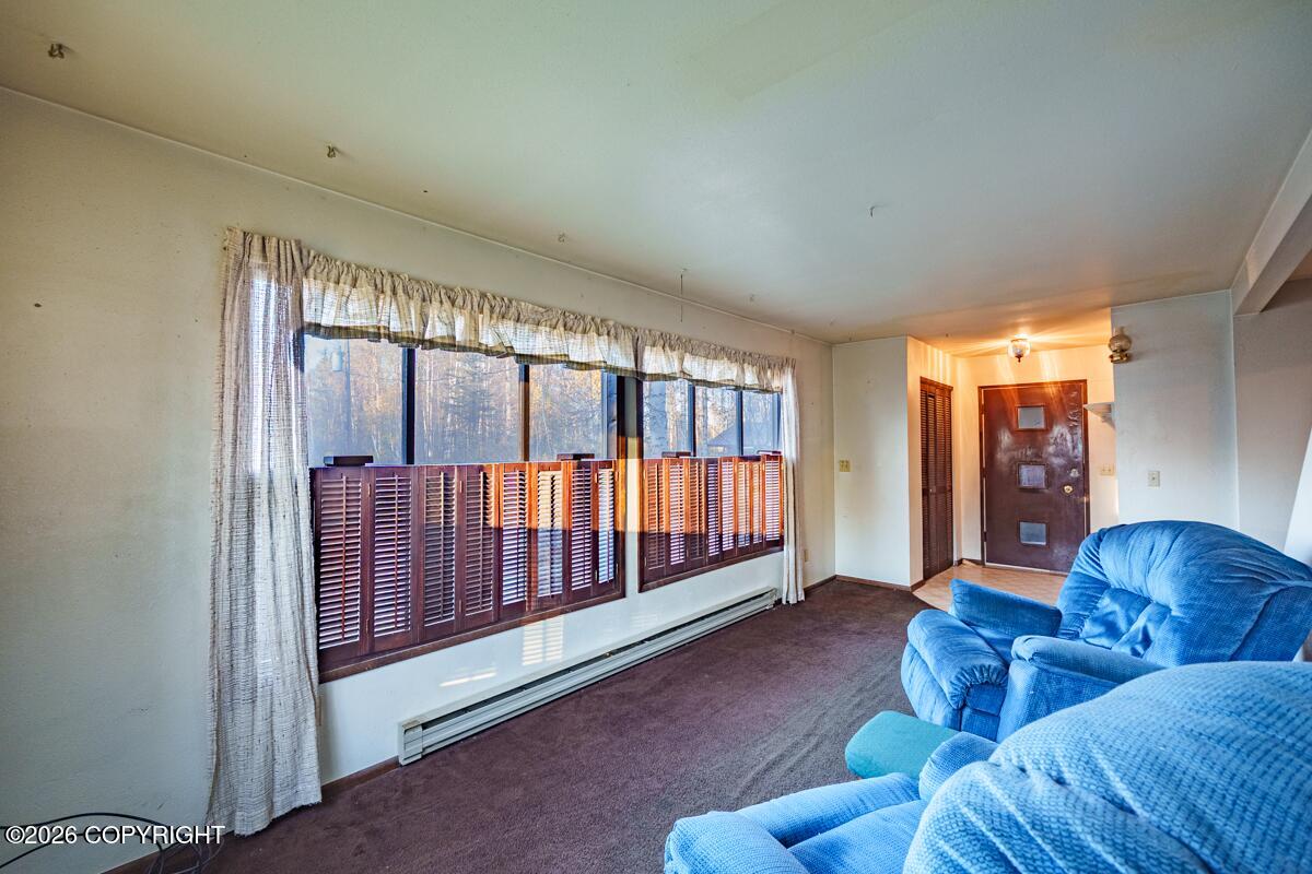 22982 W Tuxedo Avenue Property Photo 8