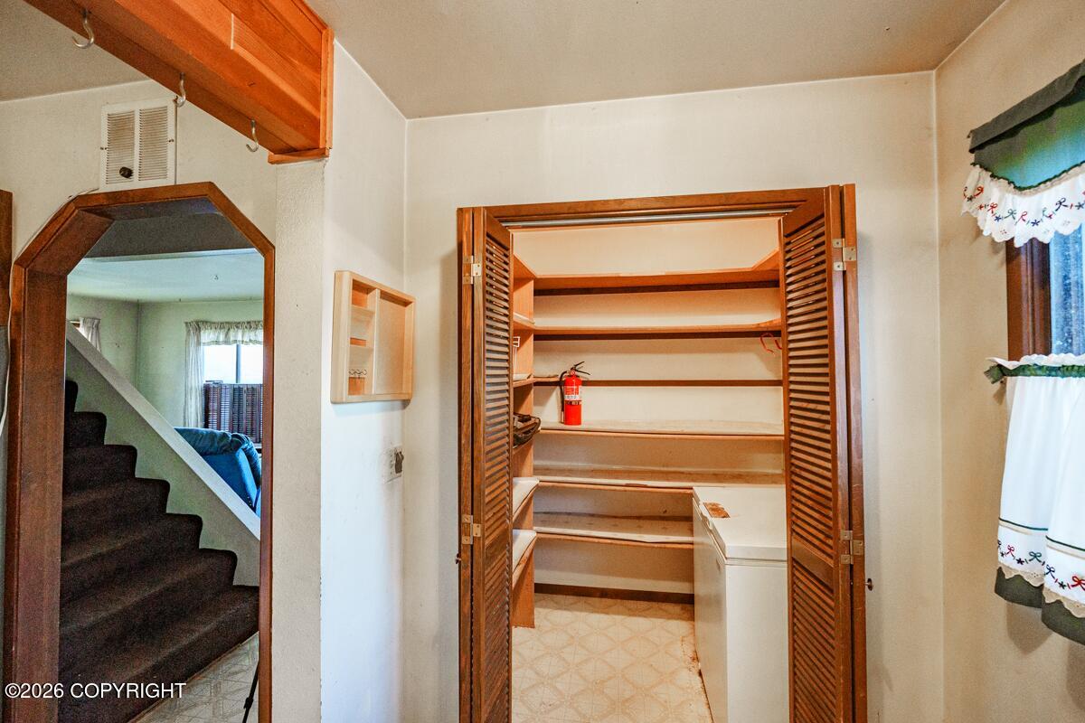 22982 W Tuxedo Avenue Property Photo 11