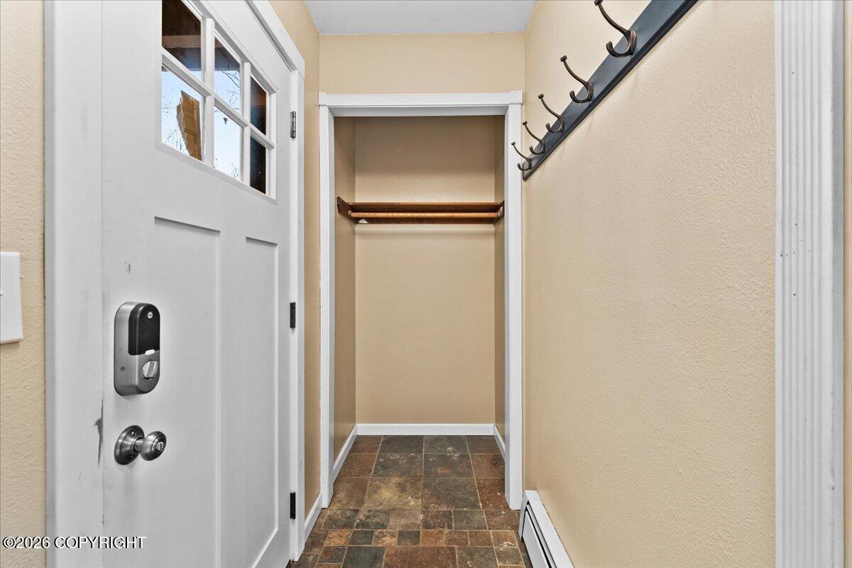 1950 N Willow Drive Property Photo 7