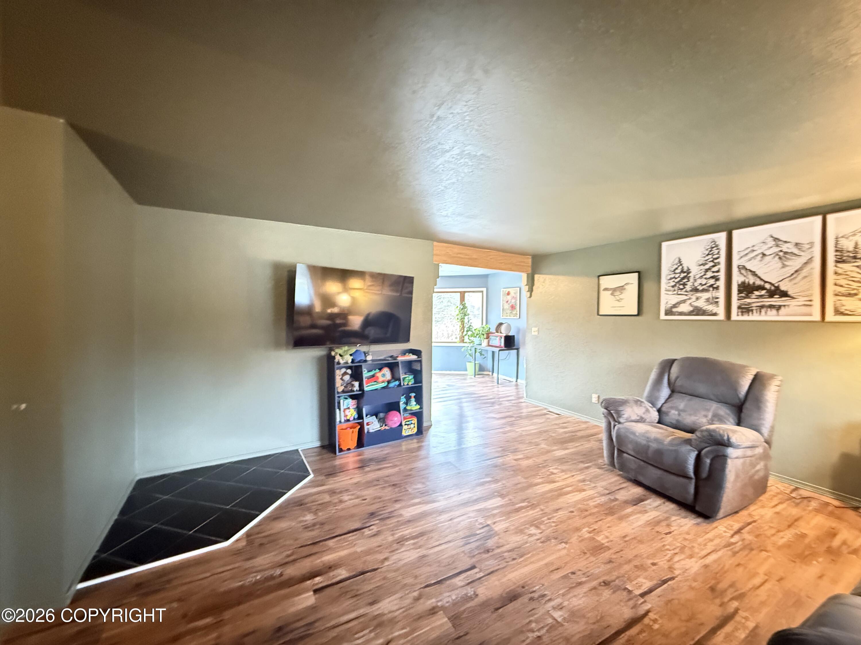 48205 E Center Avenue Property Photo 2
